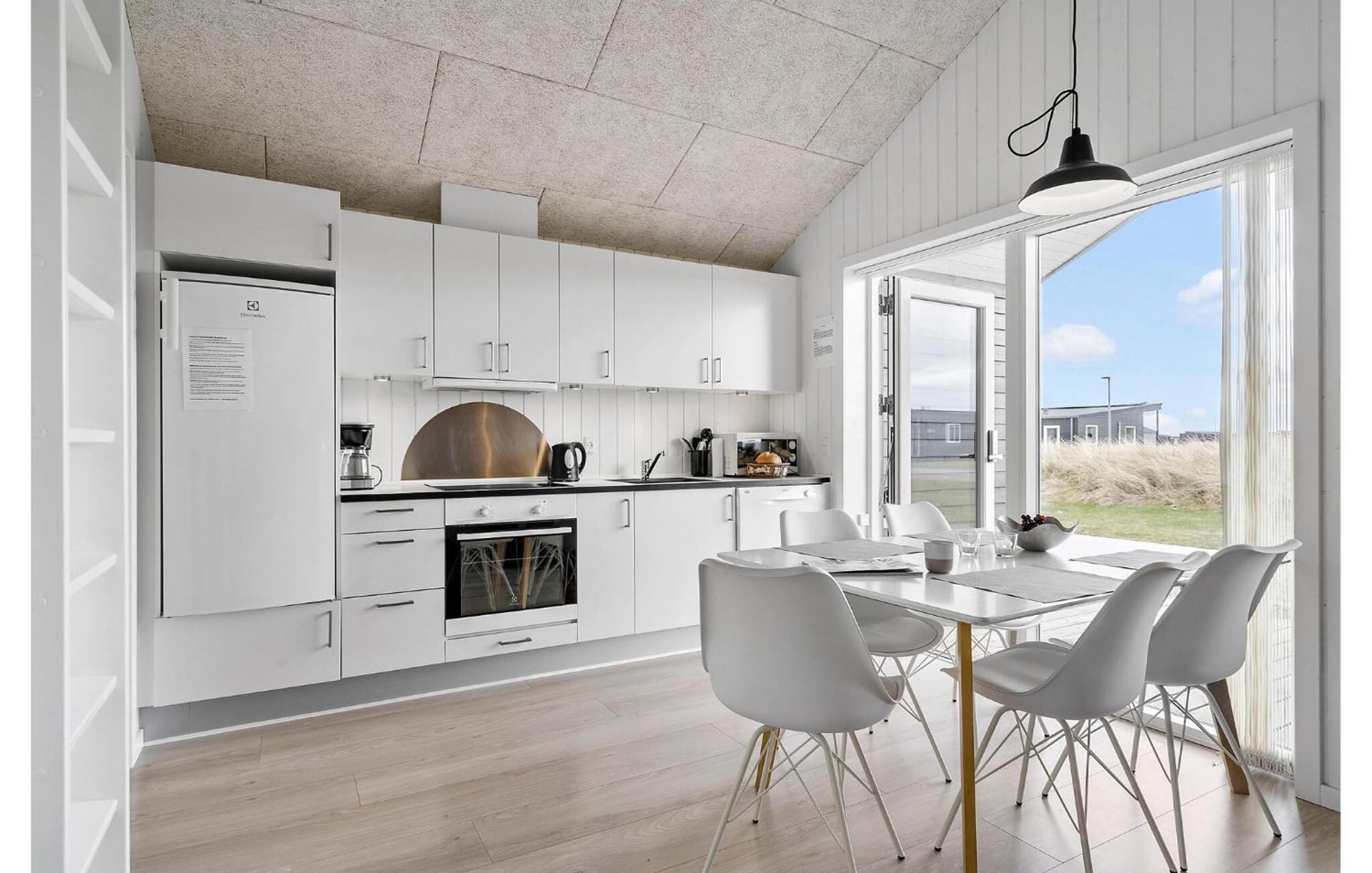 Amazing Home In Ringkobing With Kitchen Søndervig Exteriör bild